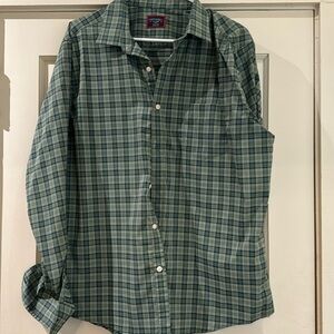 UNTUCKIT green shirt